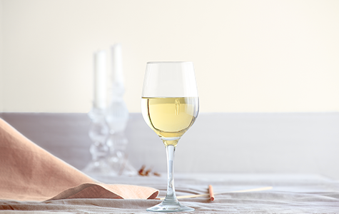 Beyaz Şarap Kadehleri