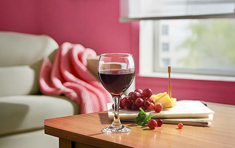 Kırmızı Şarap Kadehleri