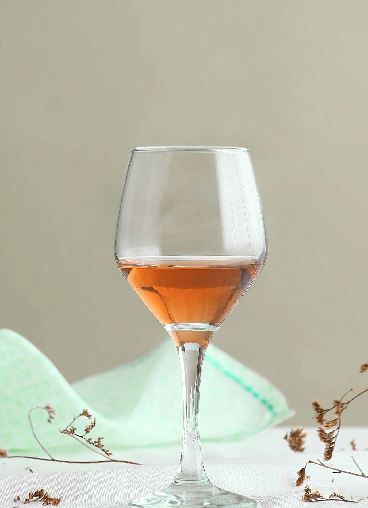 Ella Cam Beyaz Şarap Kadehi